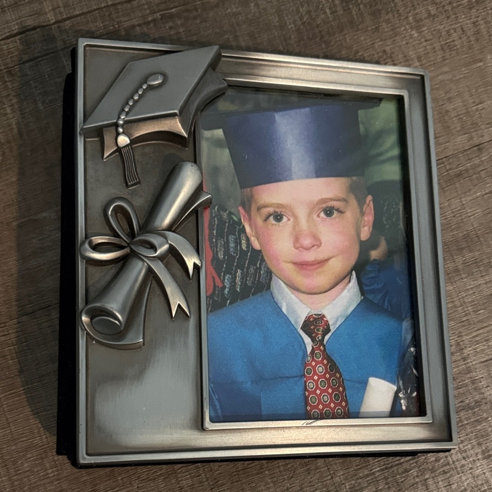 Graduation  theme Photo book.